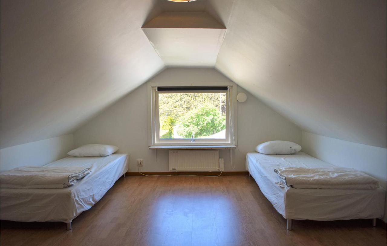 2 Bedroom Nice Home In Ystad Exterior photo